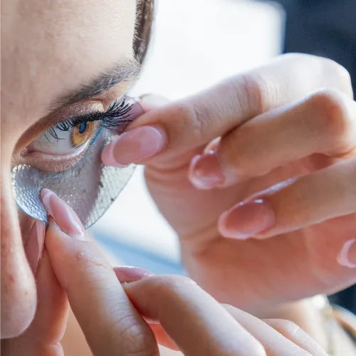 De Hydra-Balance oogpatches zijn verrijkt met vlindererwten-, rozen- en granaatappelextracten.