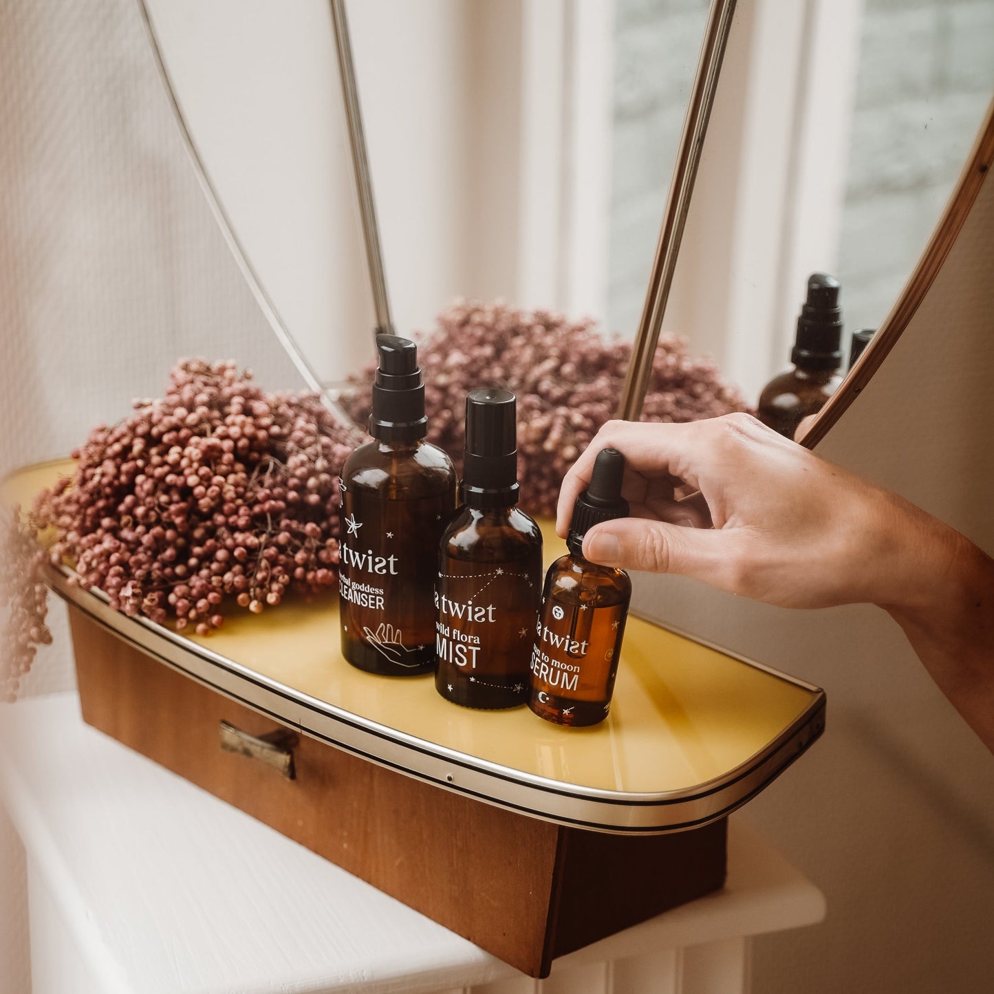 Sun to Moon Serum-La Twist