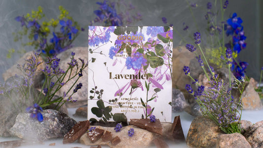 Chocolat Goodio Lavande 49% dans une mise en scène