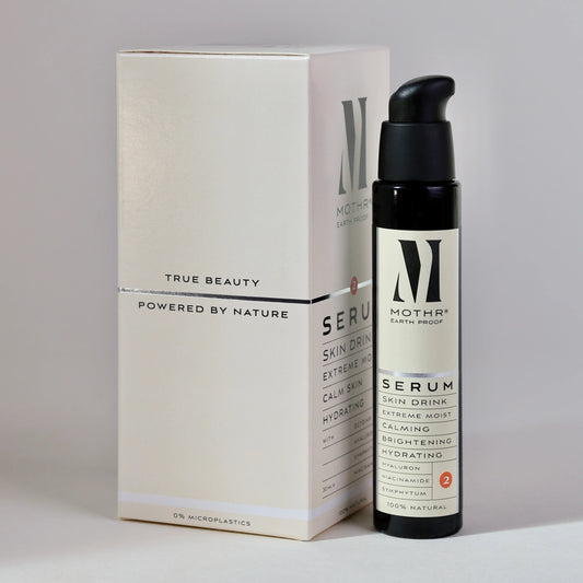 Kalmerend vocht inbrengend serum met hyaluronzuur en niacinamide voor een intens gehydrateerde, zachte en veerkrachtige huid.