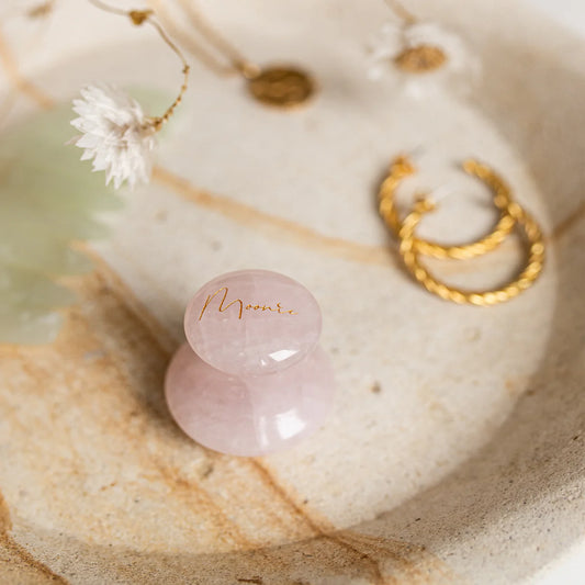 Rozenkwarts is de steen van (zelf) liefde en harmonie.