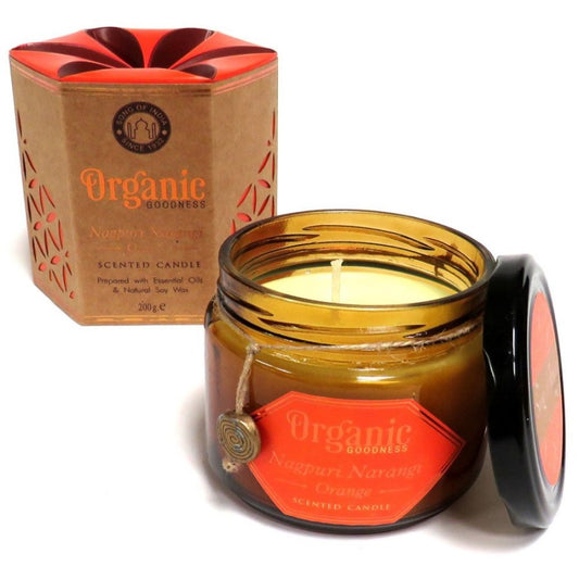 Deze verleidelijke citrusgeur van verse sinaasappels doordrenkt de omgeving met zijn levendige energie en vitaliteit.