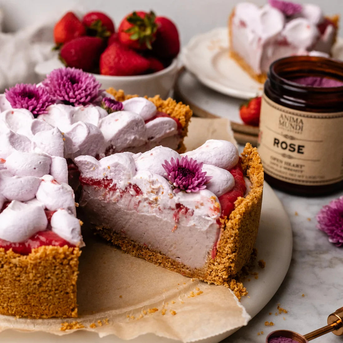Anima Mundi Rose Open Heart kruidenblend verwerkt in luxe dessert voor een liefdevol selfcare moment