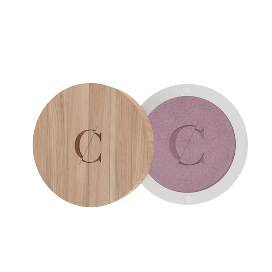De natuurlijke en biologische oogschaduw van Couleur Caramel bevat een sterke concentratie van pigmenten. 