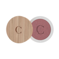 Couleur Caramel's natural, organic eyeshadow has a high concentration of pigments.