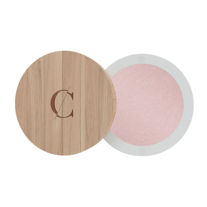 L'enlumineur Couleur Caramel Magic Touch offre un éclat doux et naturel