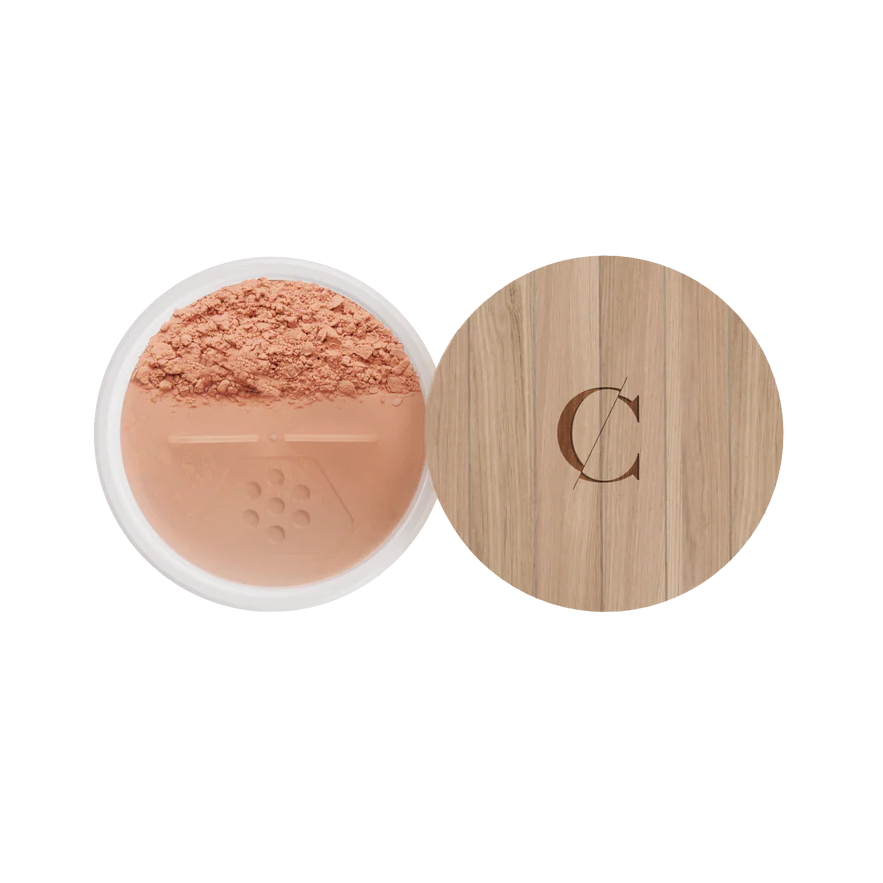 Couleur Caramel Bio Foundation Light Brown egaliseert warme teint