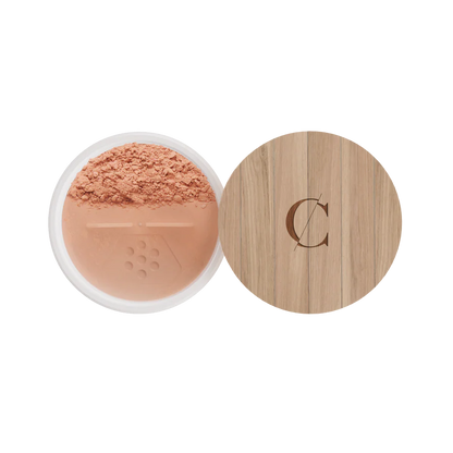 Couleur Caramel Bio Foundation Light Brown egaliseert warme teint
