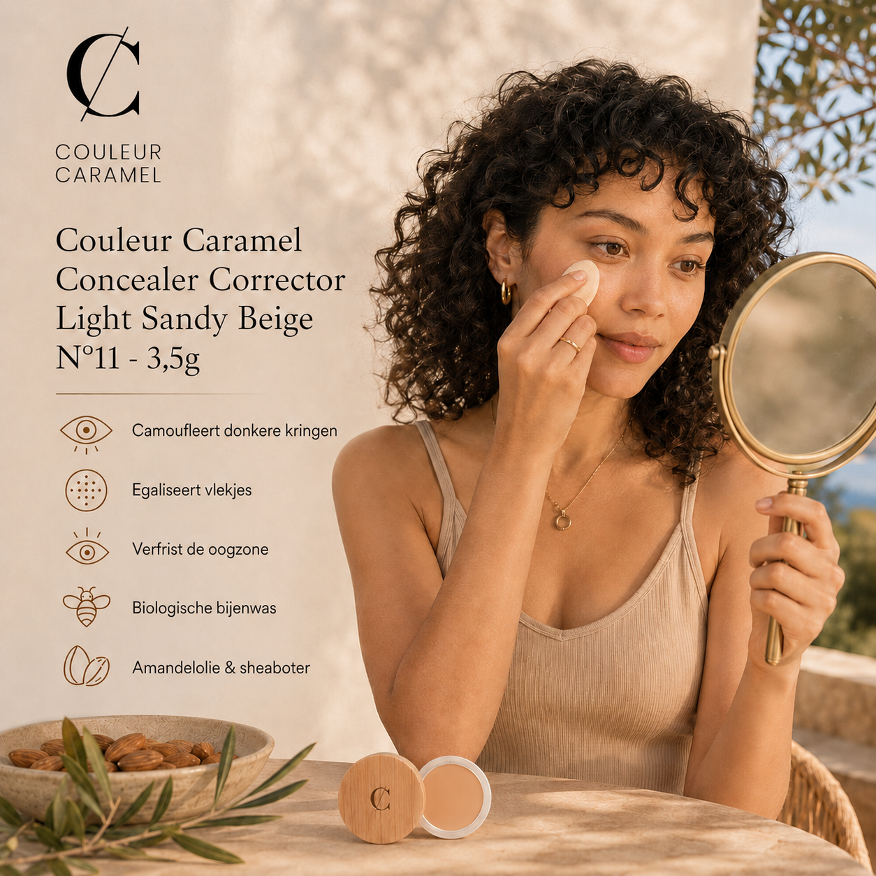 Couleur Caramel Concealer Light Sandy Beige verfrist blik buiten