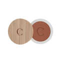 Le fard à paupières Couleur Caramel Coppered Gold offre un éclat chaud