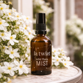 Een leave-on gezichtsmist is een geschenk van de natuur voor je waardevolle huid. 