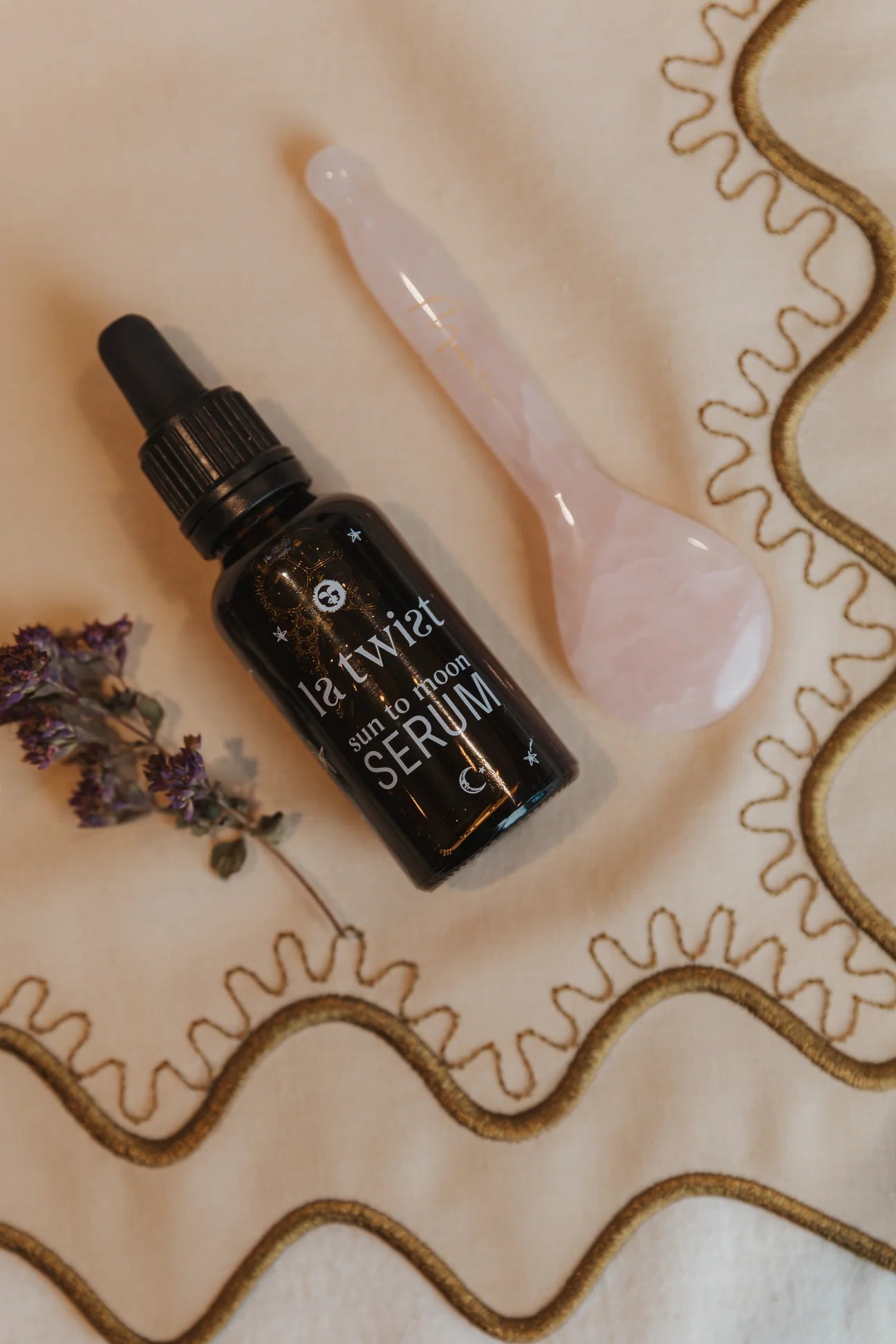 Moonie par Mila - Cuillère Gua Sha pour le visage