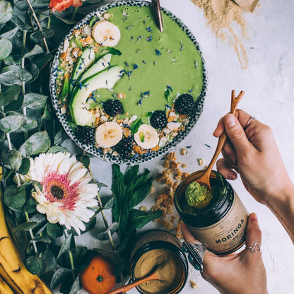  Detox: het ontgiftende effect komt van Moringa's vermogen om water te zuiveren. 