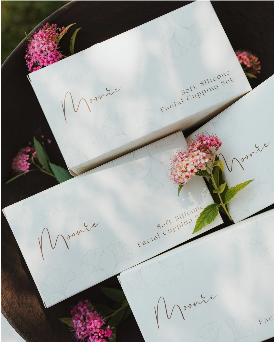 Cadeaudoos van de Moonie Soft Silicone Facial Cupping Set met bloemen