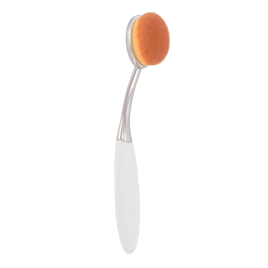 Magic Foundation Penseel N°19 is een super zacht penseel en kan vele producten flawless aanbrengen. 