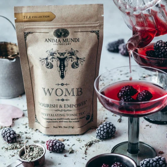Een heerlijke en voedende thee die de baarmoeder ondersteunt. Samengesteld uit klassieke kruiden zoals Framboos, Brandnetel en Moringa Blad, die een bron zijn voor hormonale ondersteuning. 