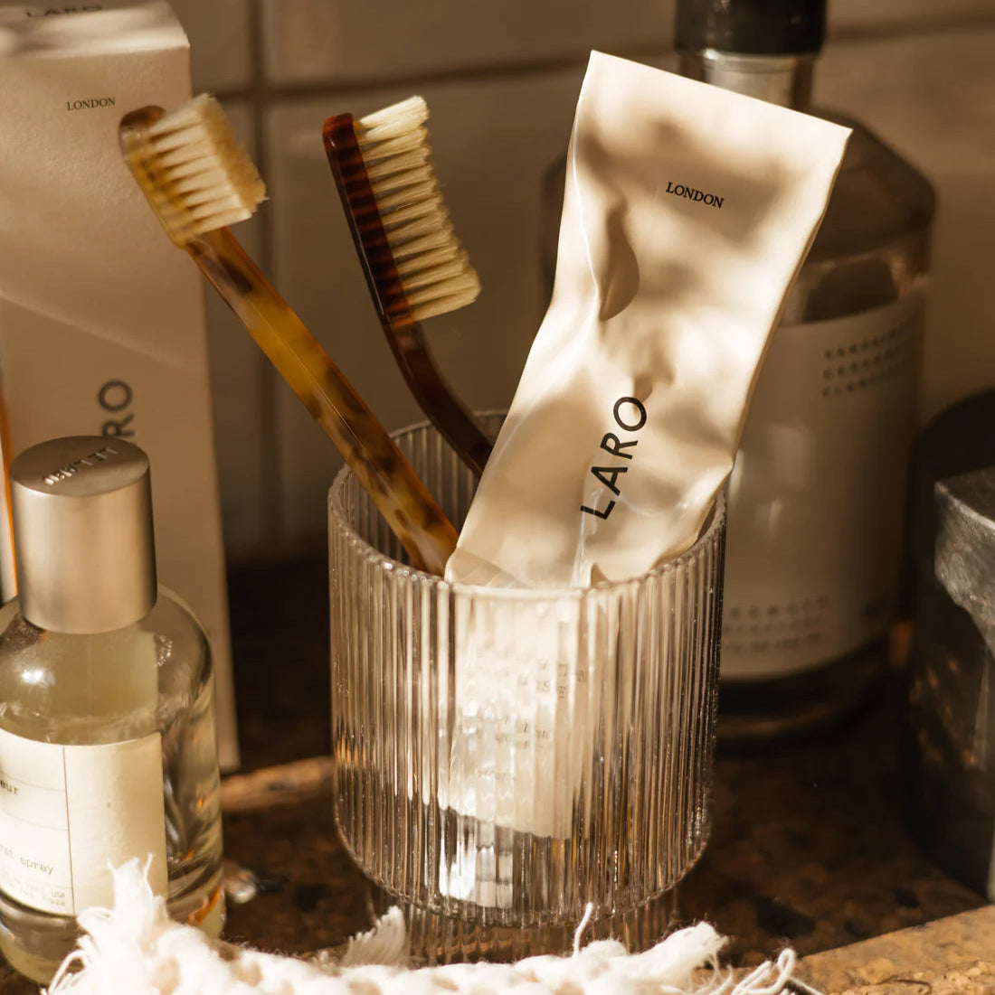 Notre formule de dentifrice originale utilise des ingrédients naturels puissants