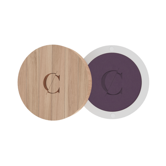 De natuurlijke en biologische oogschaduw van Couleur Caramel bevat een sterke concentratie van pigmenten. 